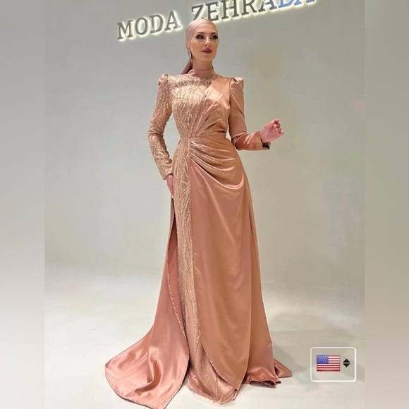 Fancy Dress - Picture 2 of 3